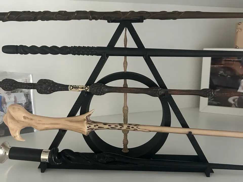 Expositor triangular para varitas