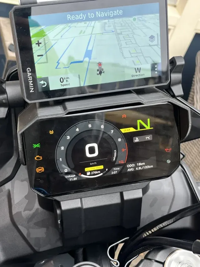 Soporte con visera para Garmin en CFMOTO 450 MT